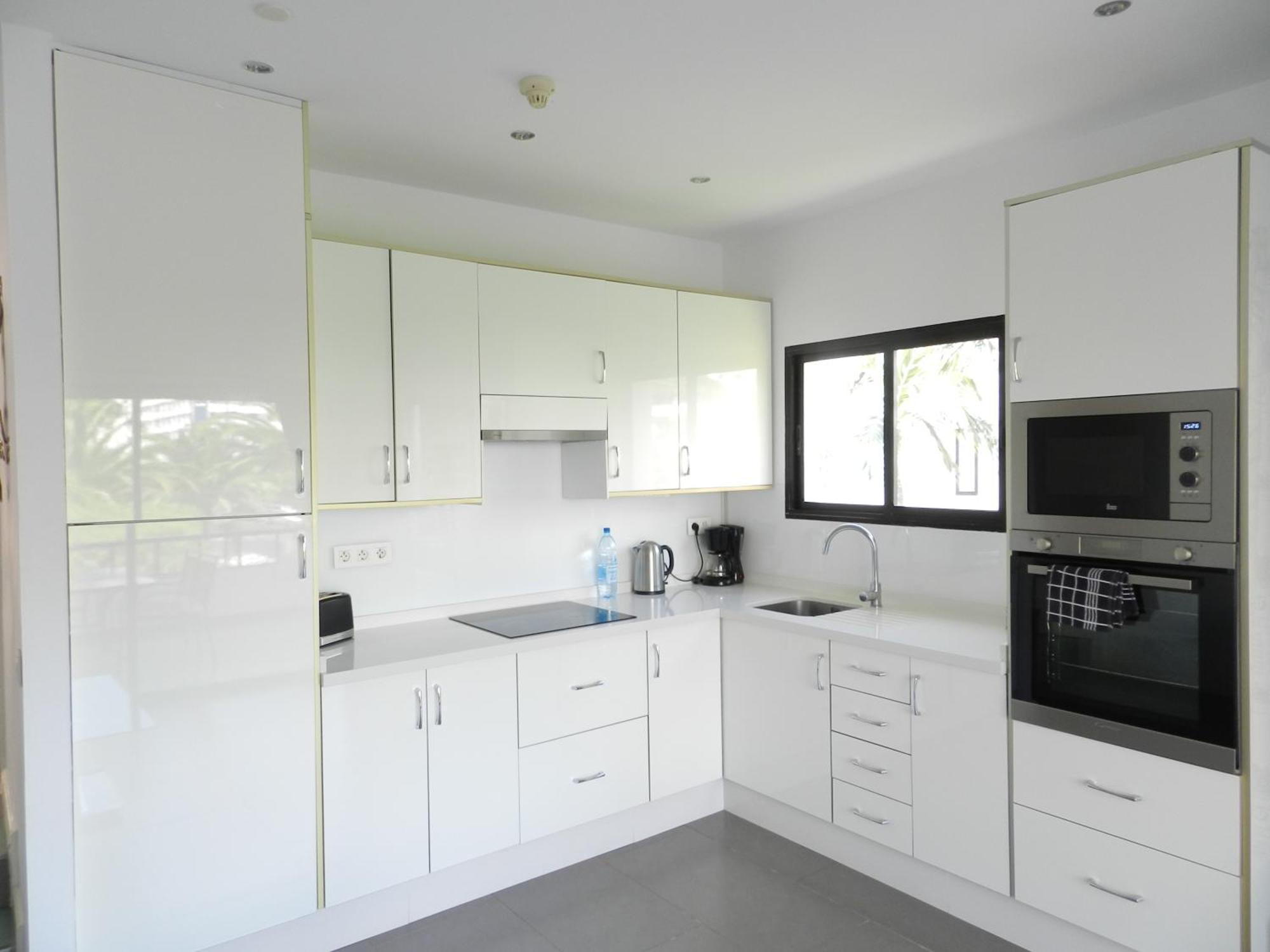 1 Bed Los Cristianos Near The Bus Station 阿罗纳 外观 照片